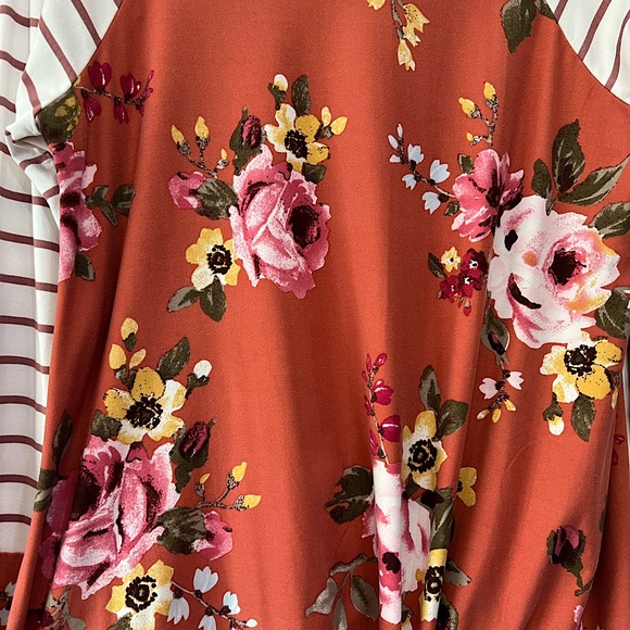 Buttery soft long sleeve shirt - Picture 2 of 3